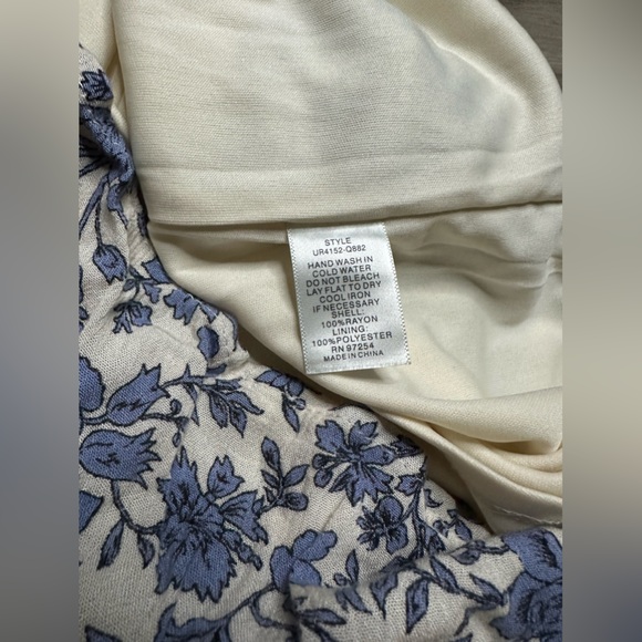 One ❤️ Clothing romper - Picture 6 of 9